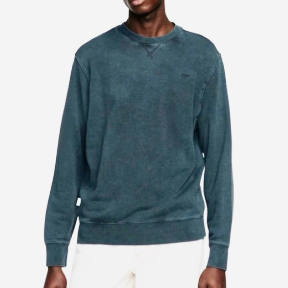 Nike Sportswear Club Crewneck Sweatshirt in Off Noir M. NWOT